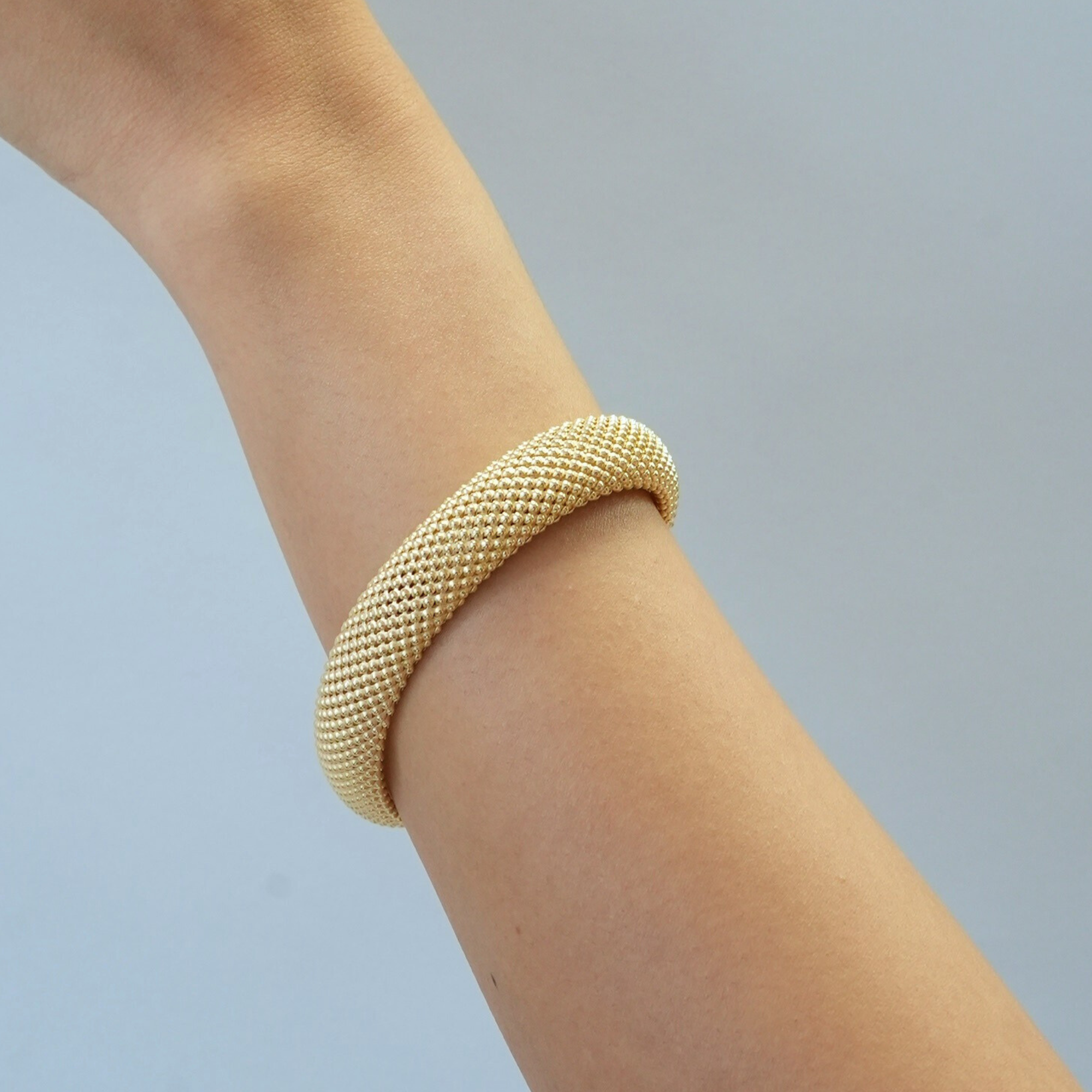 THE WIDE MIRA MESH BRACELET