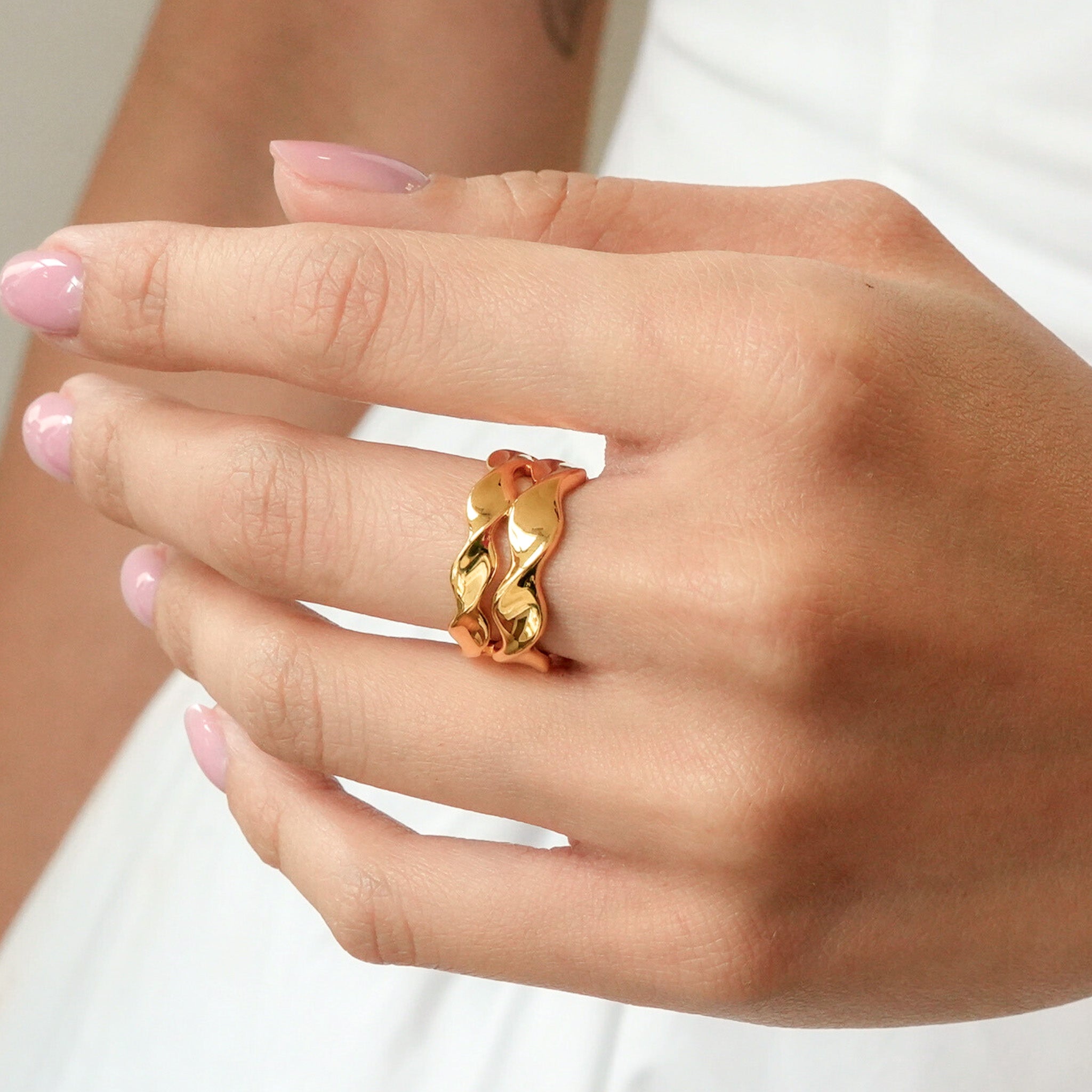THE TWIST RING