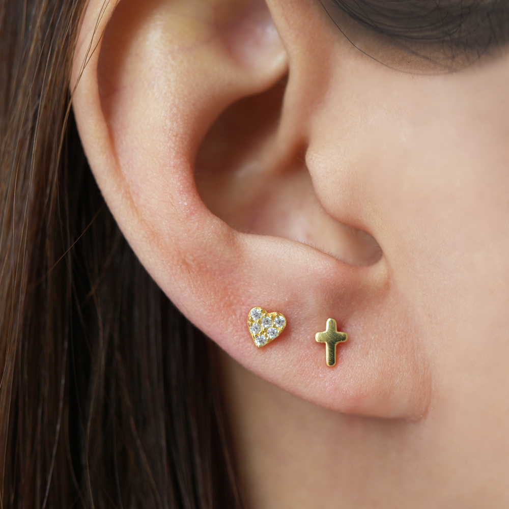 SINGLE CZ HEART FLAT BACK STUD