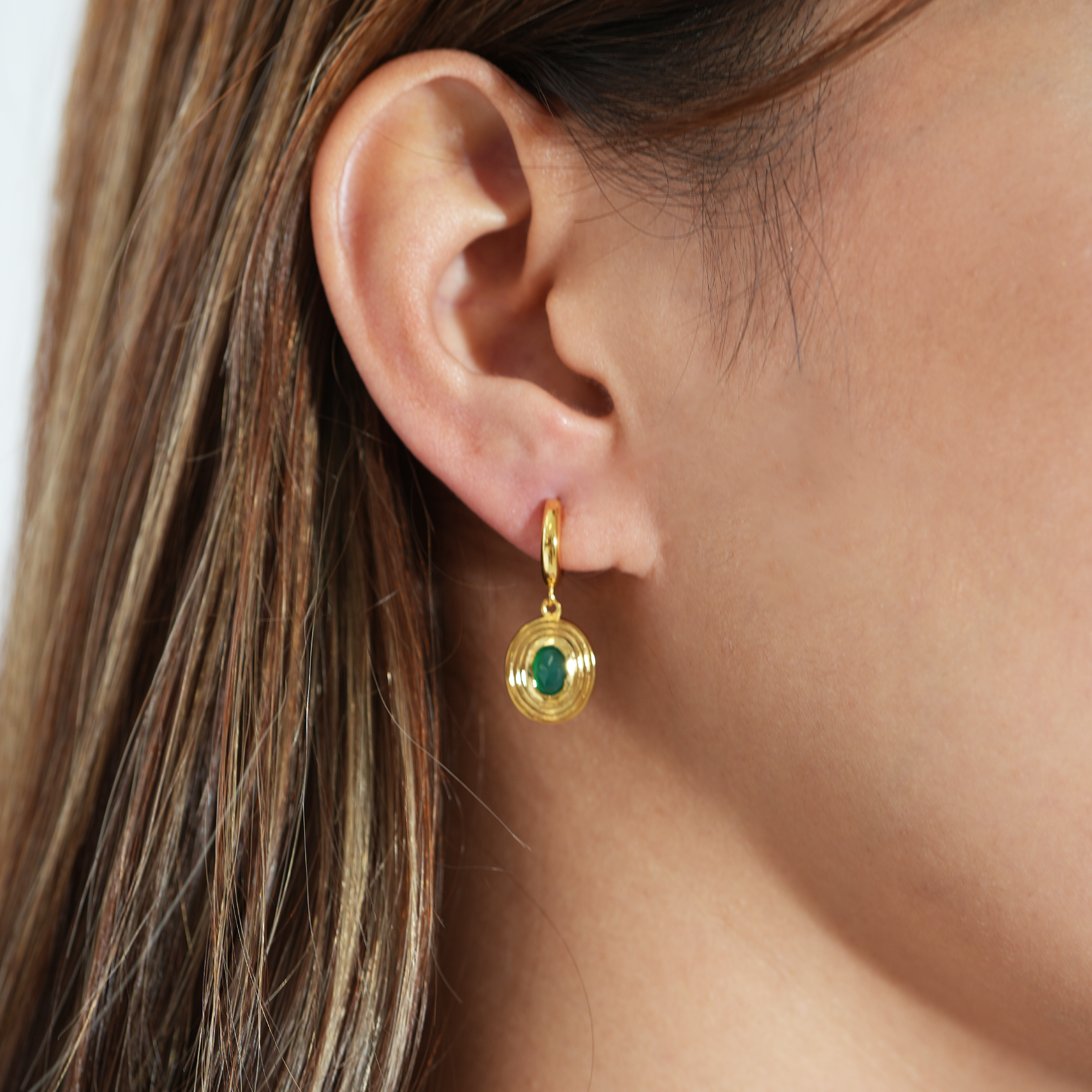 THE GREEN AGATE OVAL DROP EARRING