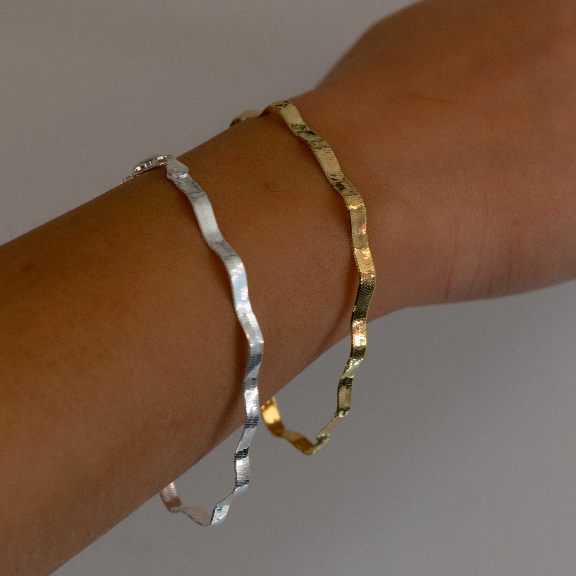 THE WAVY HERRINGBONE BRACELET