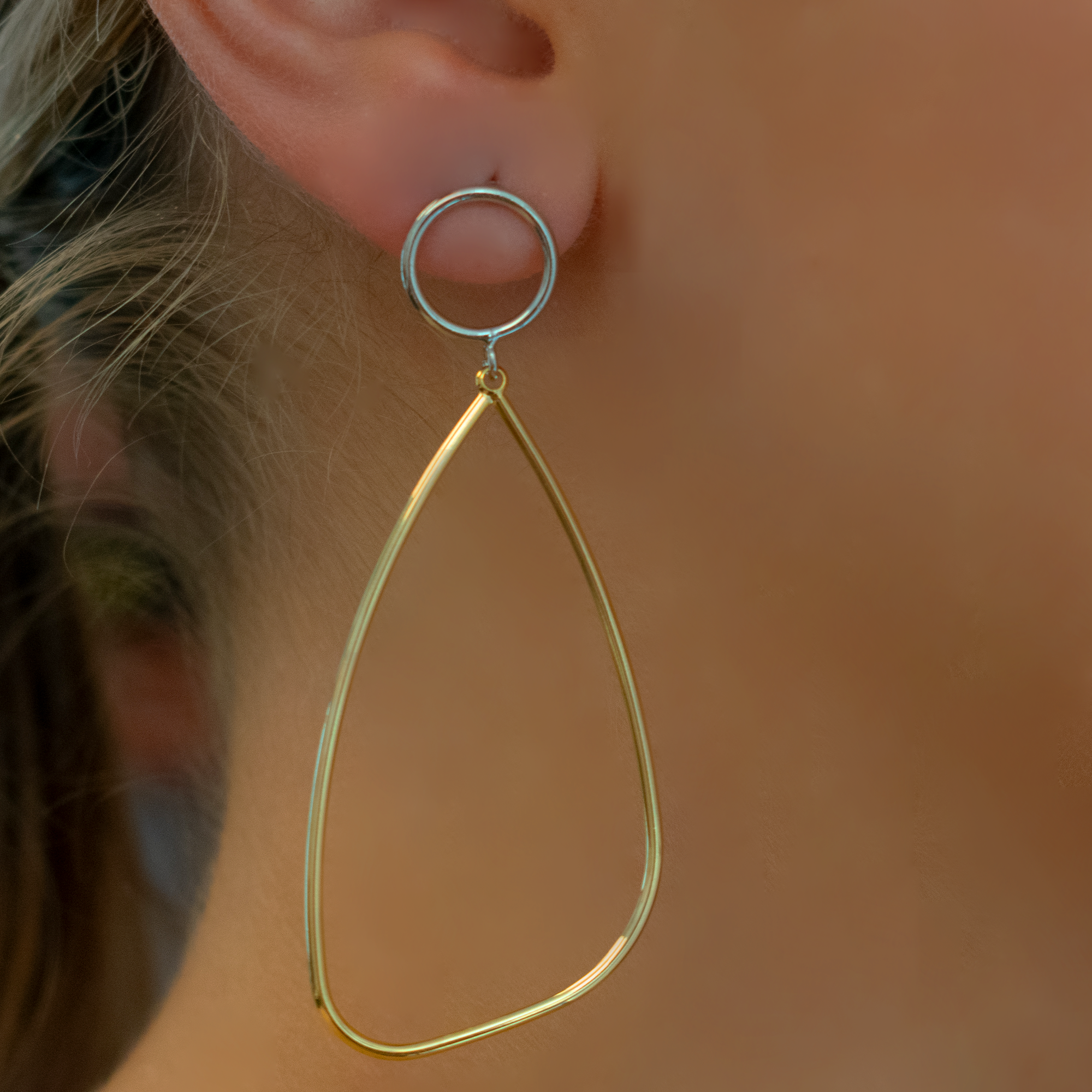 THE TWO TONE STATEMENT DROP EARRING