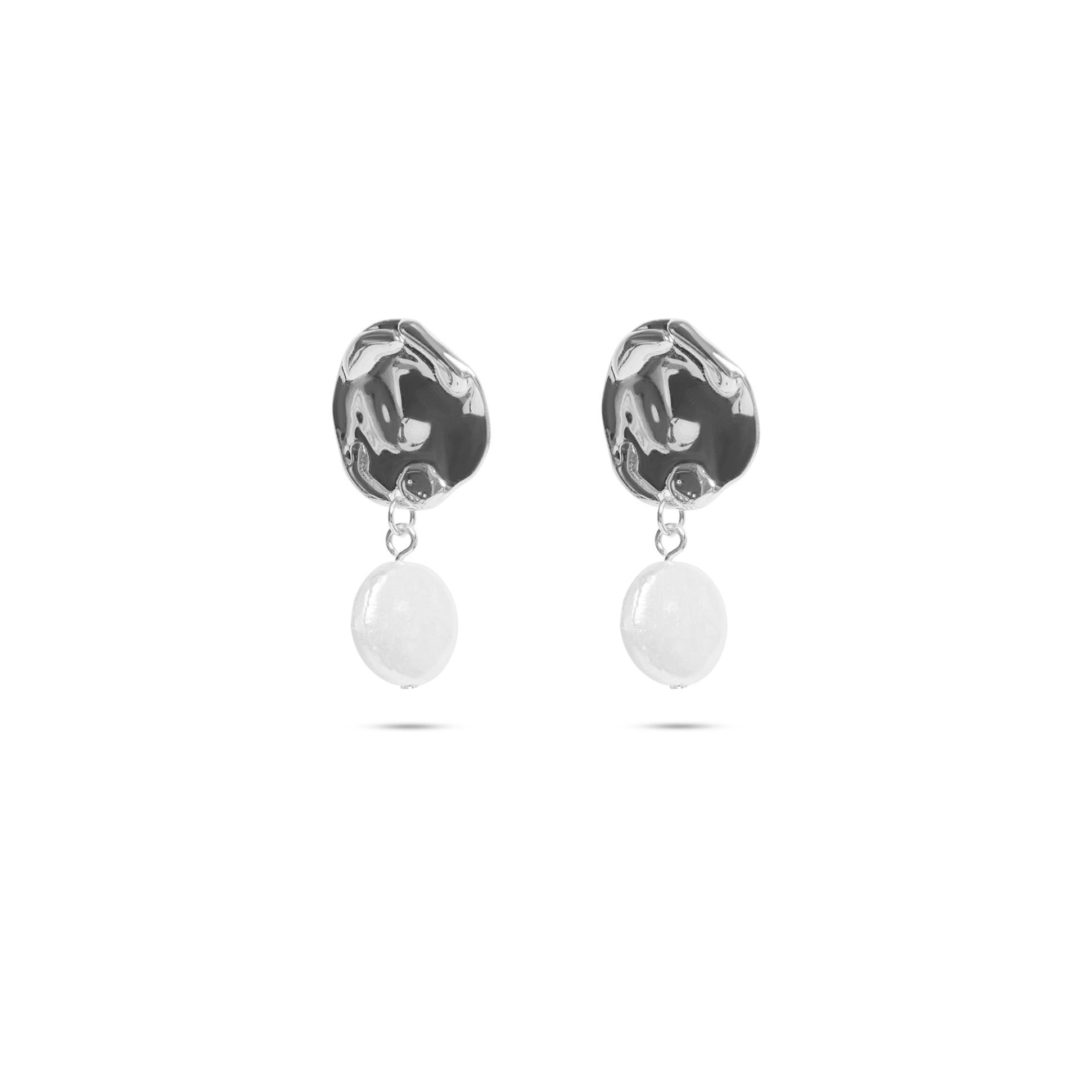 THE PEARL DROP EARRING