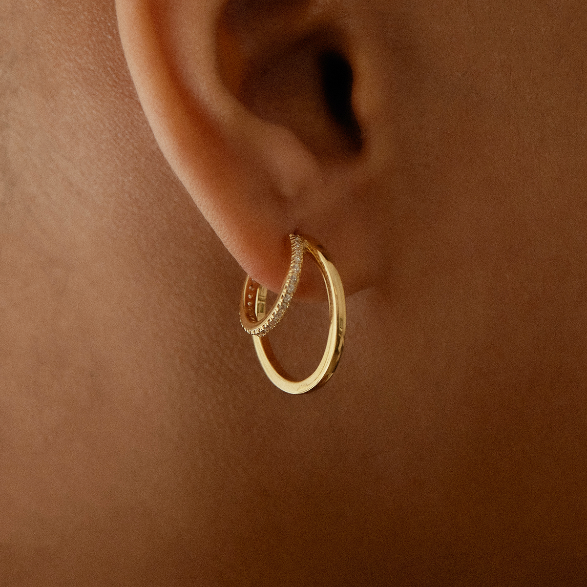 THE PAVE DOUBLE HOOP EARRING