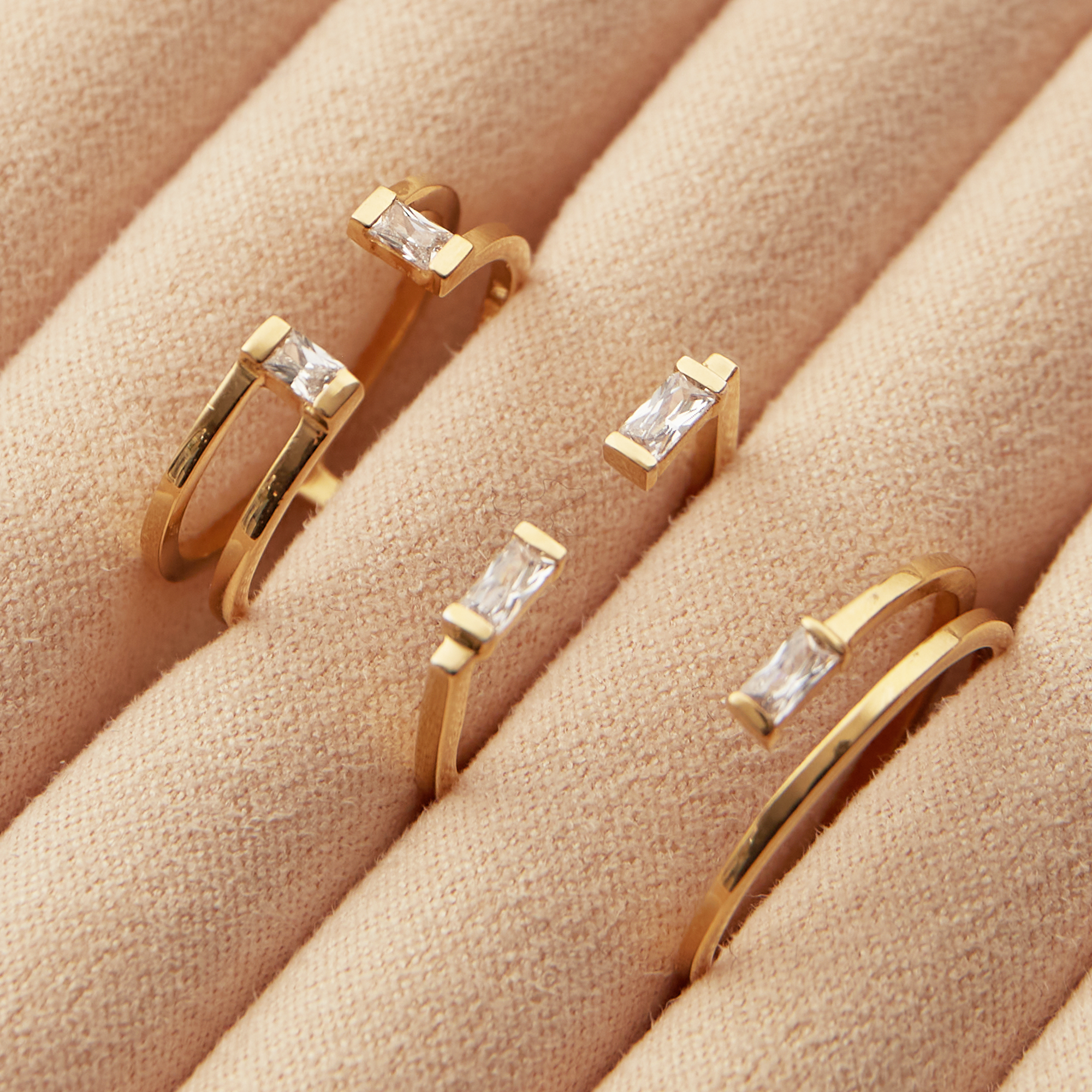 THE DOUBLE BAND BAGUETTE RING