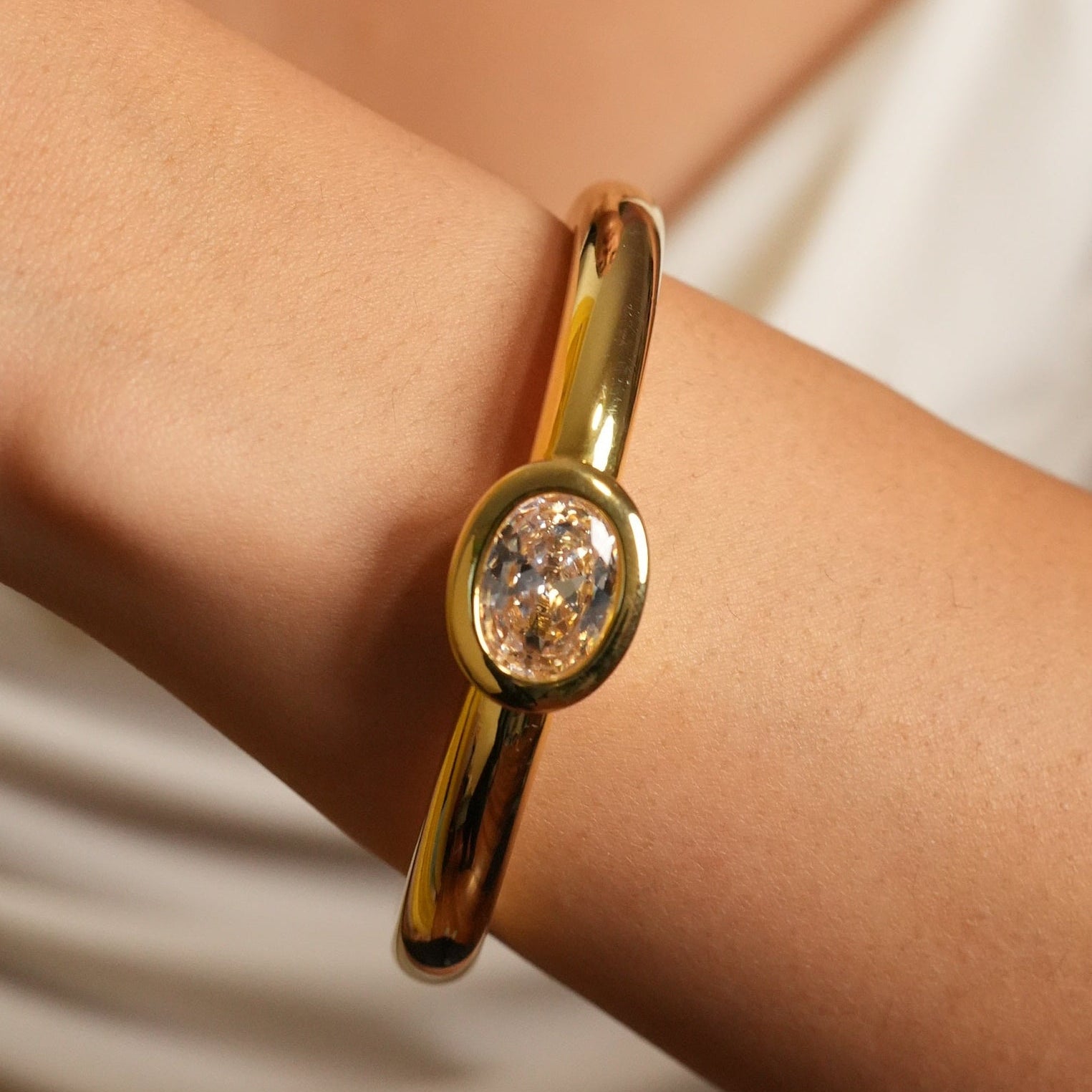 OVAL HEIRLOOM BANGLE