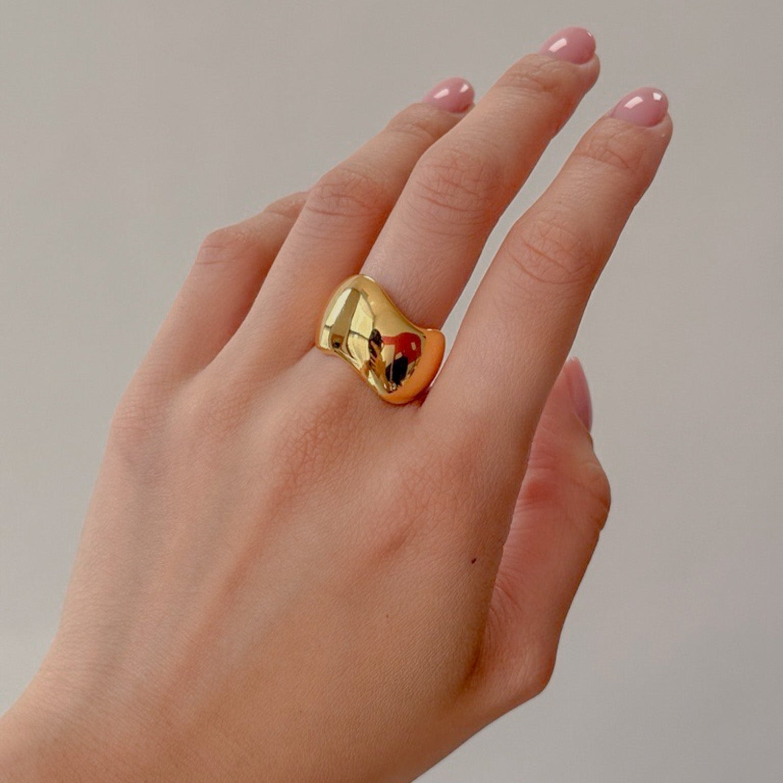 THE NORA RING