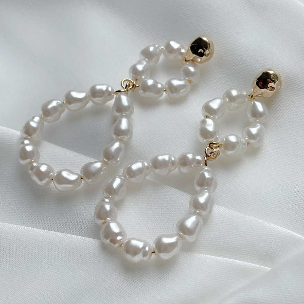 SOFIA PEARL EARRING