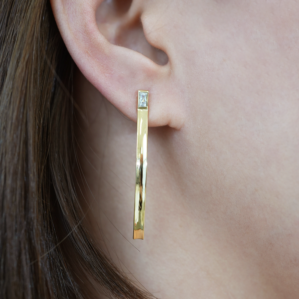 THE CONCAVE CZ EARRING