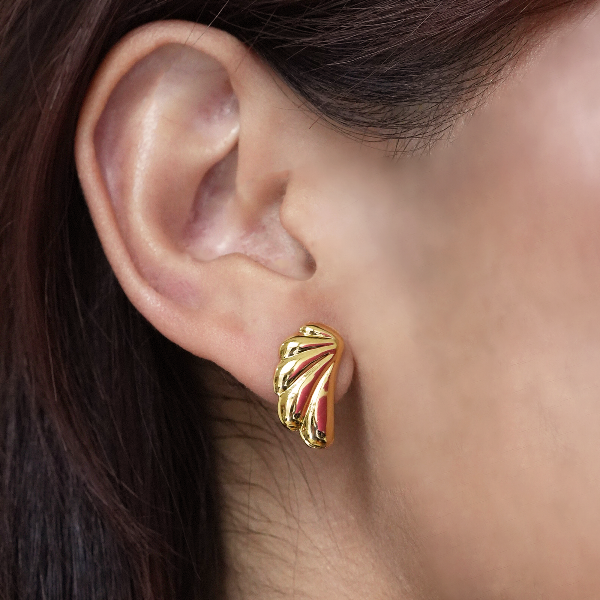 THE SORELLA EARRING