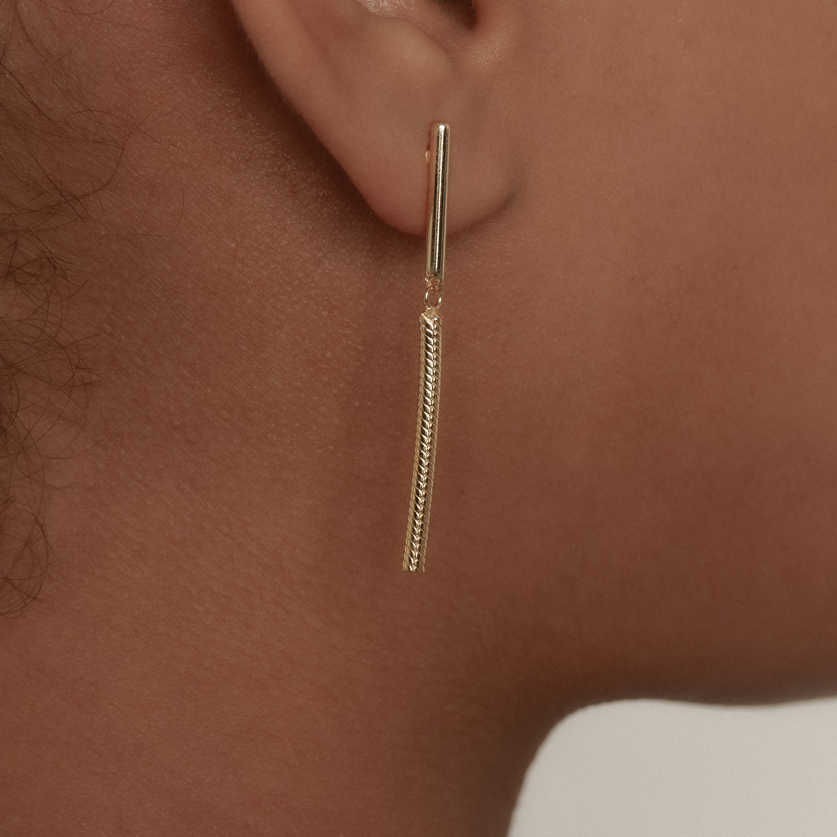 BAR DROP EARRING