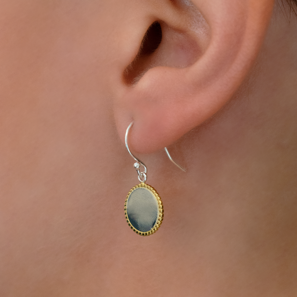 THE ENGRAVABLE CIRCLE PENDANT EARRING